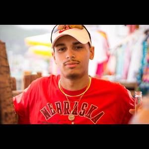 Meet your Posher, Alex